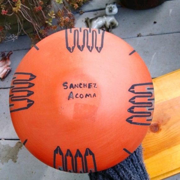 Acoma Seedpot Pottery Vase - Picture 2 of 7